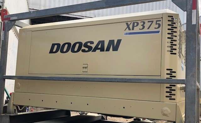  Doosan/ Ingersoll Rand XP375WCU Diesel Air Compressor