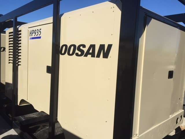  Doosan HP935WCU Diesel Air Compressor
