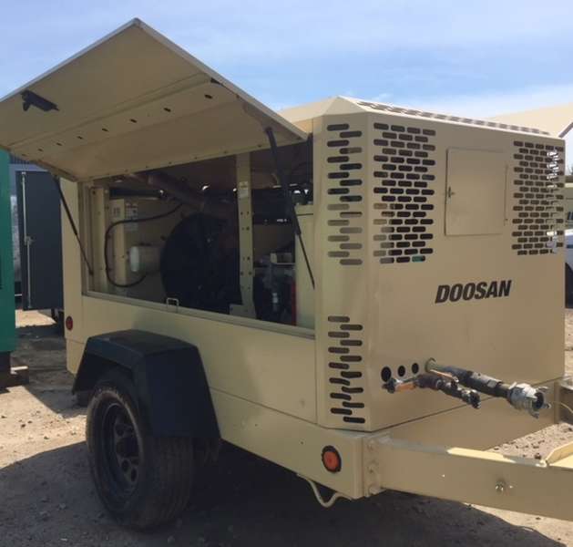 Doosan/ Ingersoll Rand XP375WJD-T3 Diesel Air Compressor 375 430102UHVC48