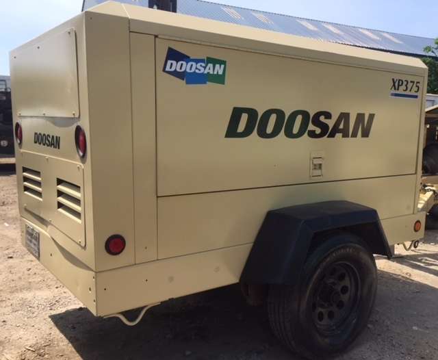  Doosan/ Ingersoll Rand XP375WJD-T3 Diesel Air Compressor
