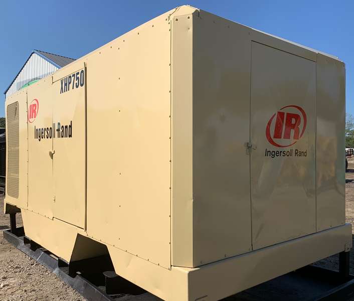  Ingersoll Rand XHP750 Diesel Air Compressor