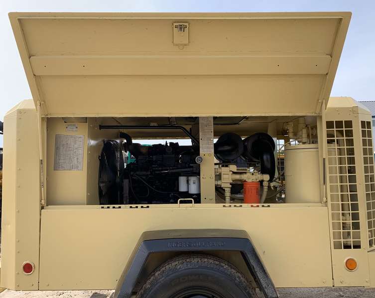 Used Ingersoll Rand 375 cfm Diesel Air Compressor