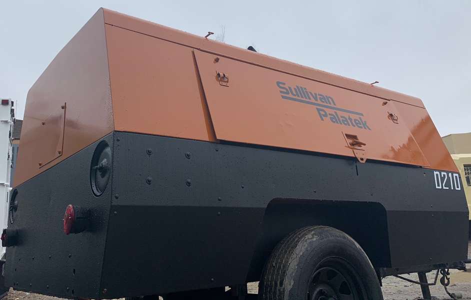 Low Hours Sullivan 210cfm Diesel Air Compressor