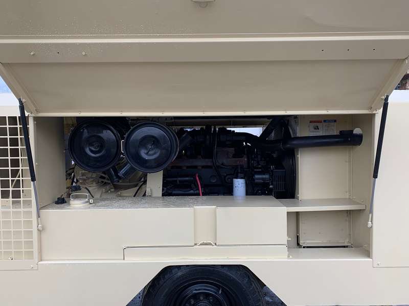Used Ingersoll Rand XP525 Diesel Air Compressor