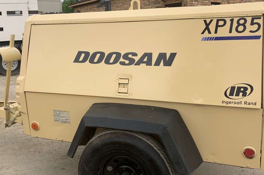 Used Doosan XP185WJD Diesel Air Compressor
