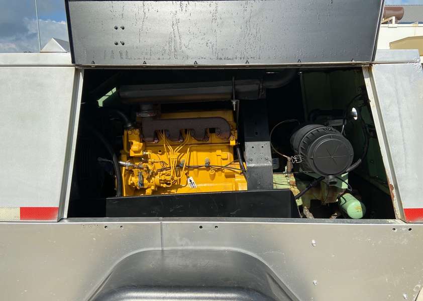 Like New Sullair 185cfm Diesel Air Compressor