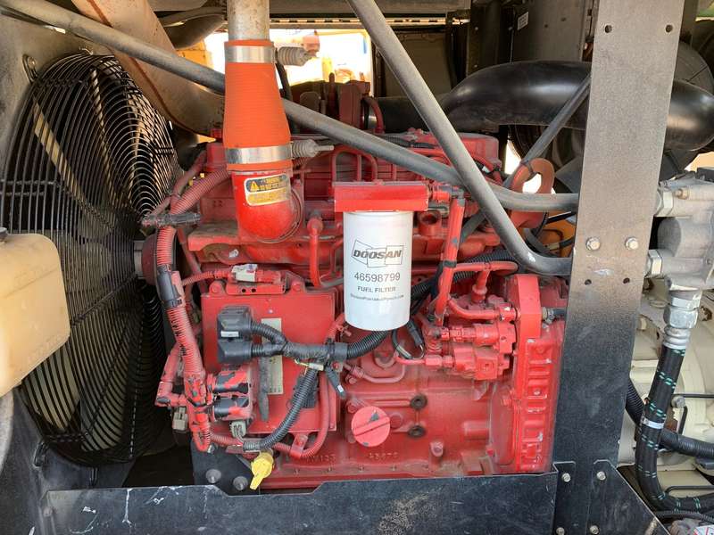Used Doosan HP375WCU-T3 Diesel Air Compressor