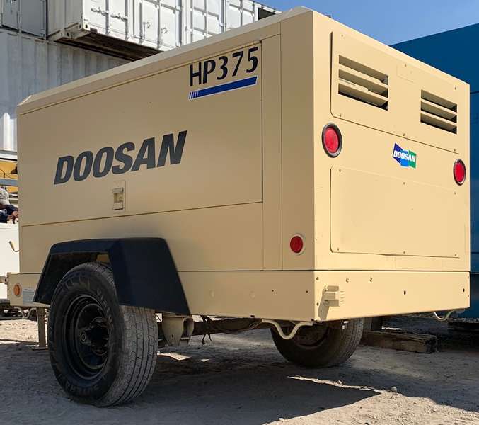 Used Doosan HP375WCU-T3 Diesel Air Compressor