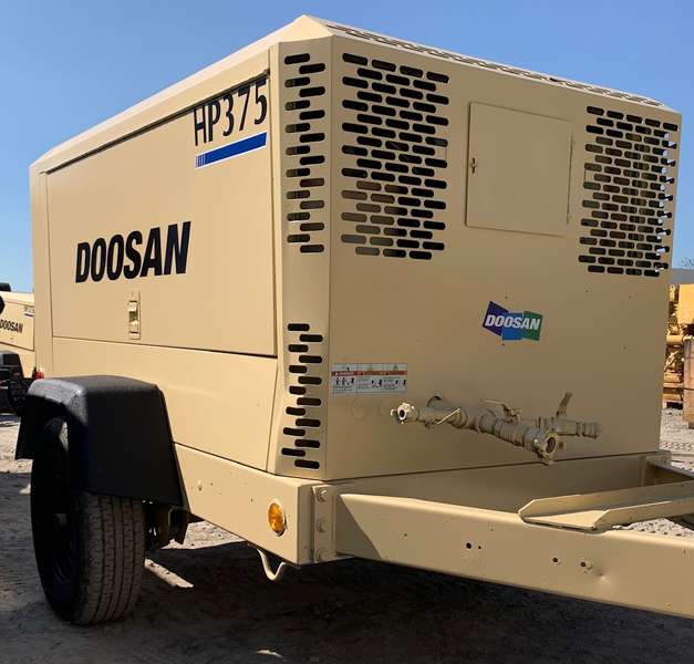 Used Doosan HP375WCU-T3 Diesel Air Compressor