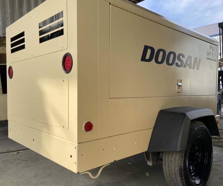 Used Doosan P425/HP375 Diesel Air Compressor