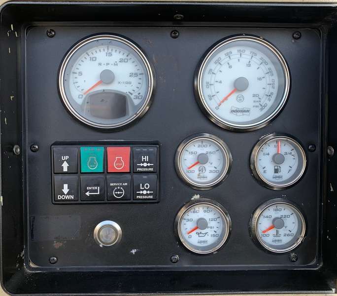 Used Doosan P425/HP375 Diesel Air Compressor