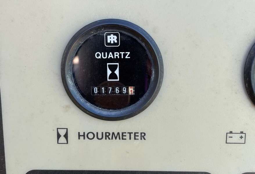 Used Ingersoll Rand XHP900WCAT Diesel Air Compressor