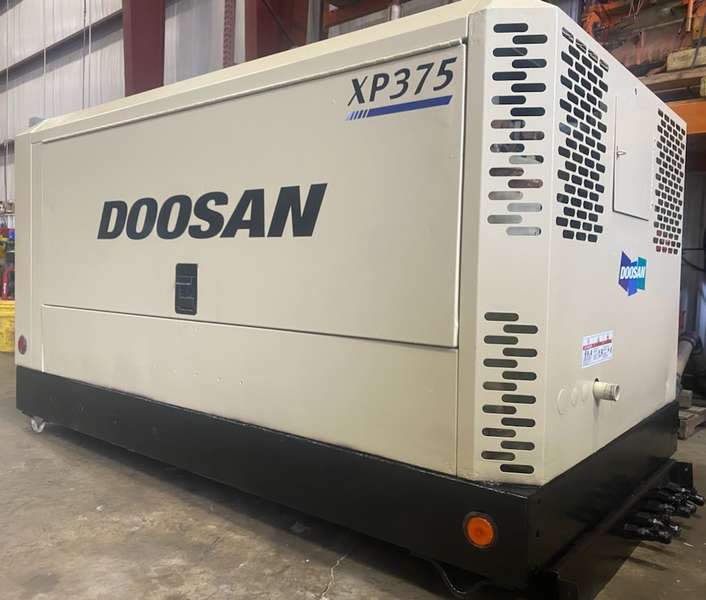 Used Doosan XP375WCU-T2 Diesel Air Compressor