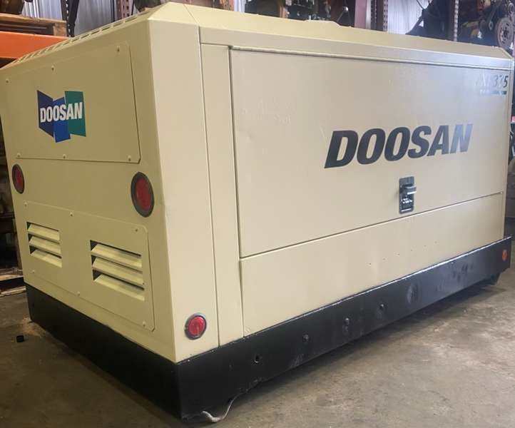 Used Doosan XP375WCU-T2 Diesel Air Compressor