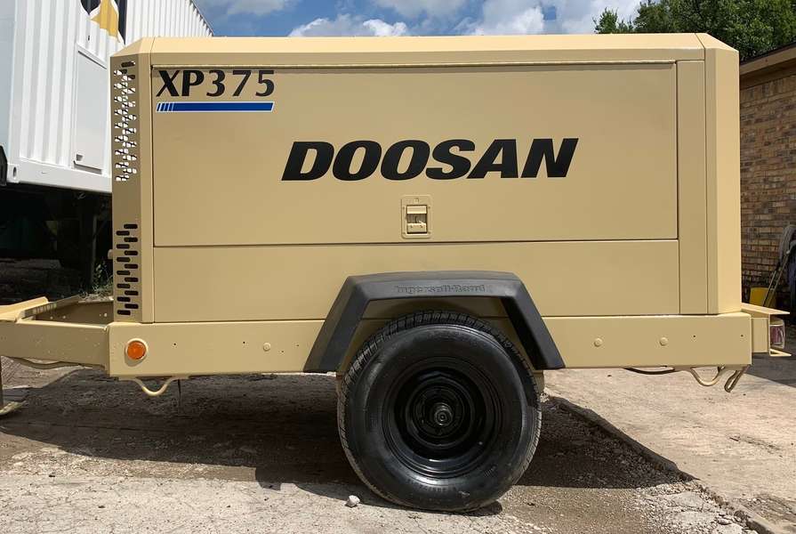 Used Doosan XP375WIR Diesel Air Compressor