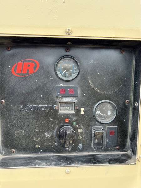 Used Doosan XP375WIR-T3 Diesel Air Compressor