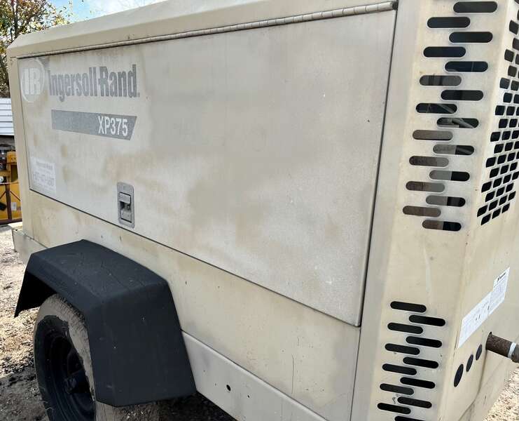 Used Ingersoll Rand XP375WCU Diesel Air Compressor