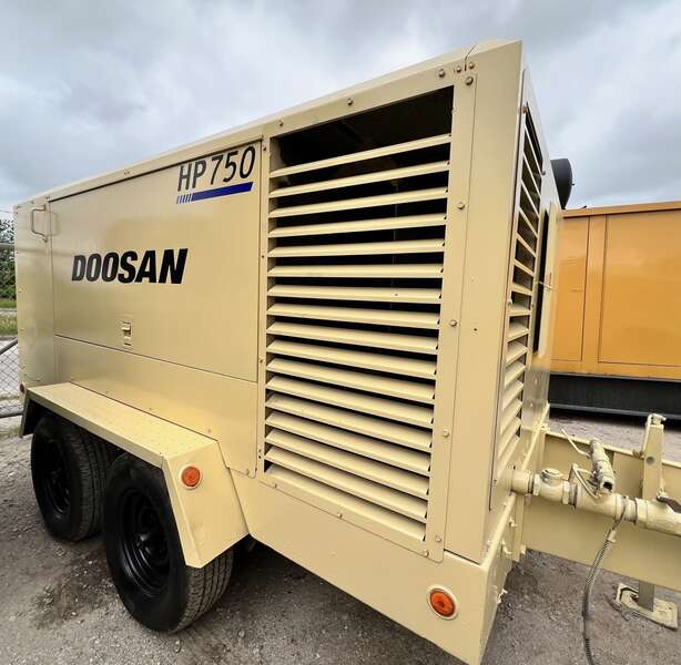 Used Doosan HP750WCU-T3 Diesel Air Compressor