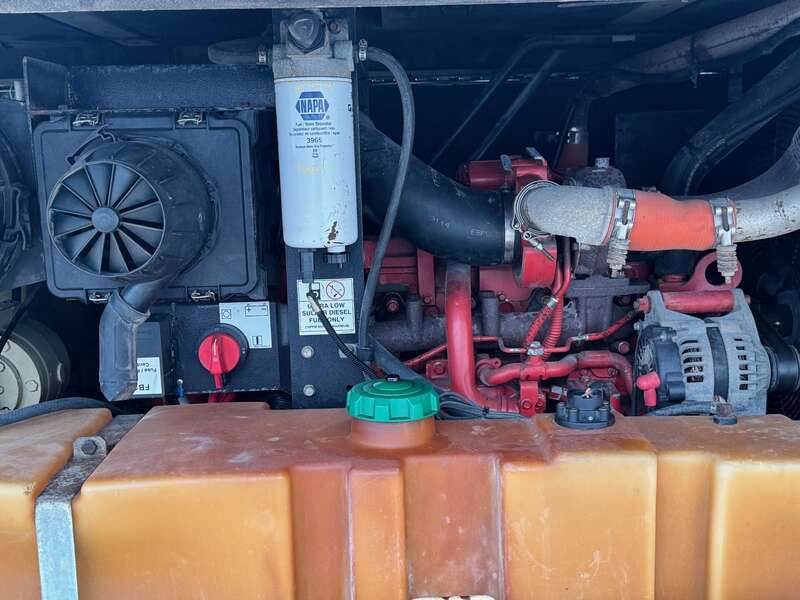 Used Doosan P425 HP375WCU-T4I Diesel Air Compressor