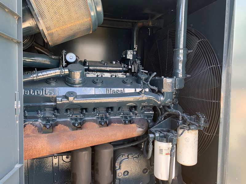Low hours Detroit 12V71TT Diesel Engine