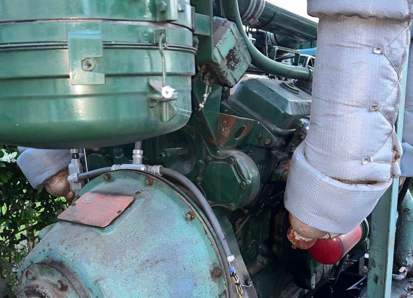 Low hour Detroit 16V71 Diesel Engine