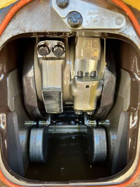 Low Hour Caterpillar 3512 Diesel Engine