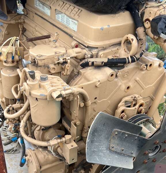 Low hours Detroit Diesel 471 T Diesel Engine