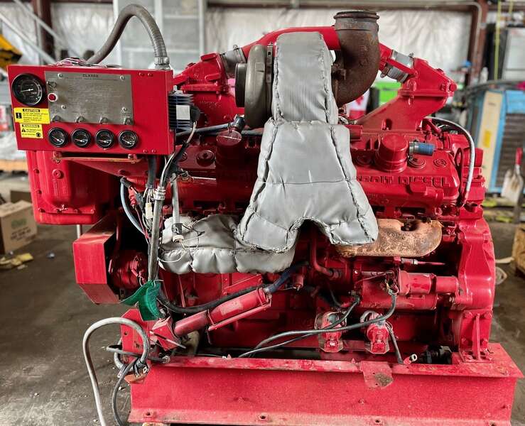 Used Detroit 12V92TT Diesel Engine