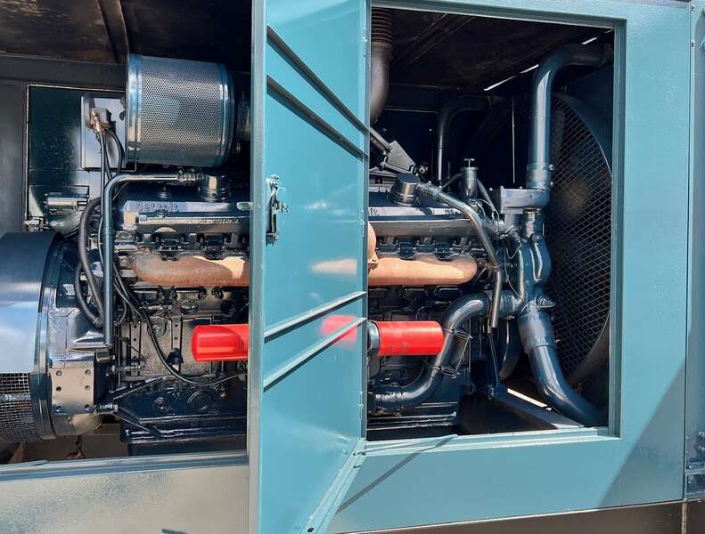 Used Detroit 16V92TT Diesel Engine