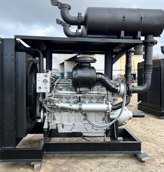 Used Detroit 12V92TT Diesel Engine
