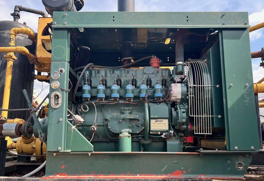Used Arrow VRG330 Gas Engine