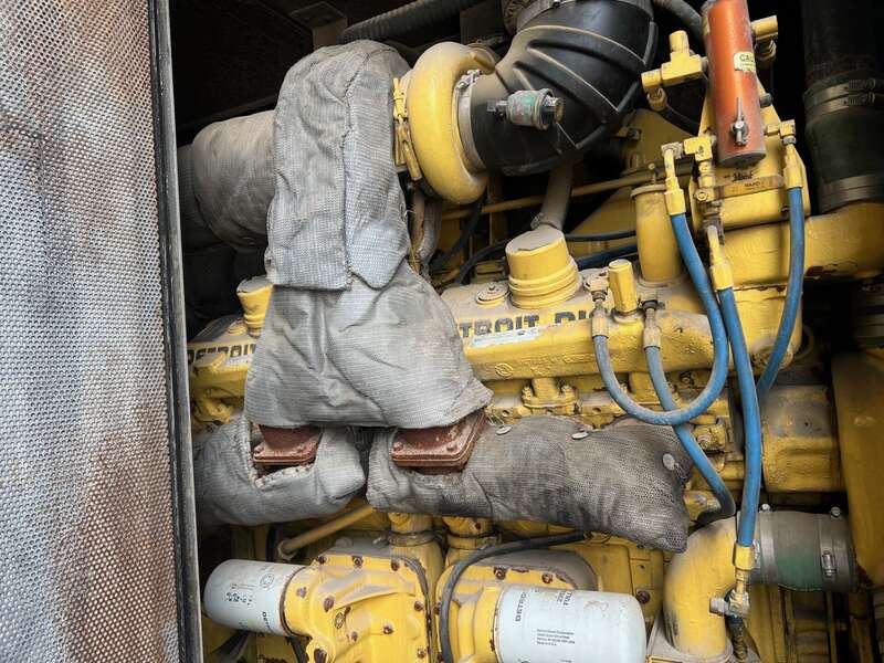Used Detroit 12V92TT Diesel Engine