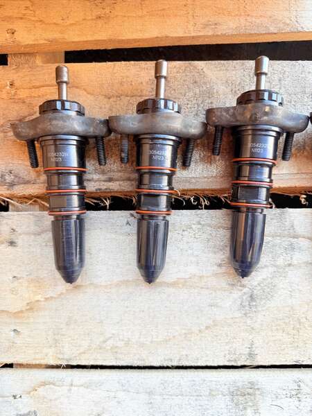 Reman Cummins NTTA855 Injector Engine Parts