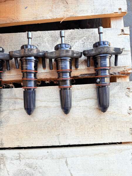 Reman Cummins NTTA855 Injector Engine Parts