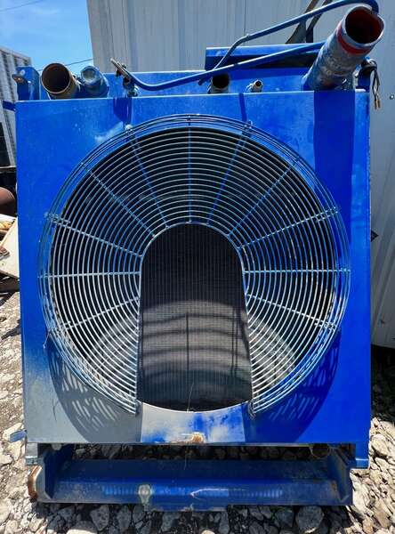Used Caterpillar 500HP industrial C13 Radiator