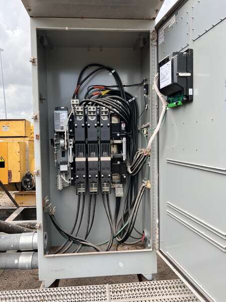 Used ASCO 800AMP 480V Disconnect Automatic Transfer Switch