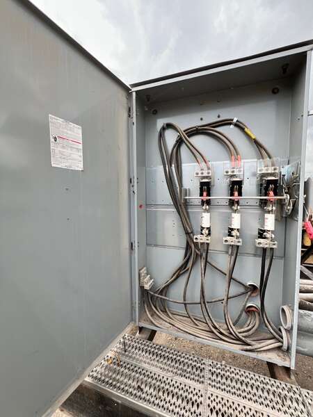 Used ASCO 800AMP 480V Disconnect Automatic Transfer Switch