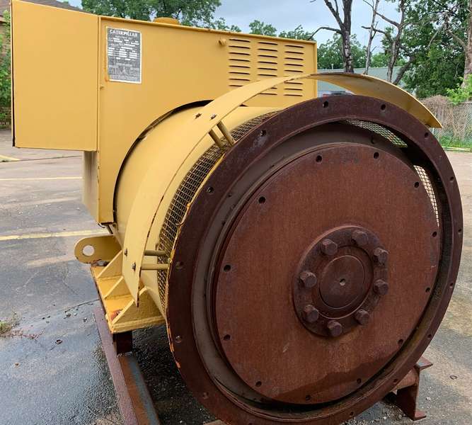 Used Caterpillar 600kW Generator End