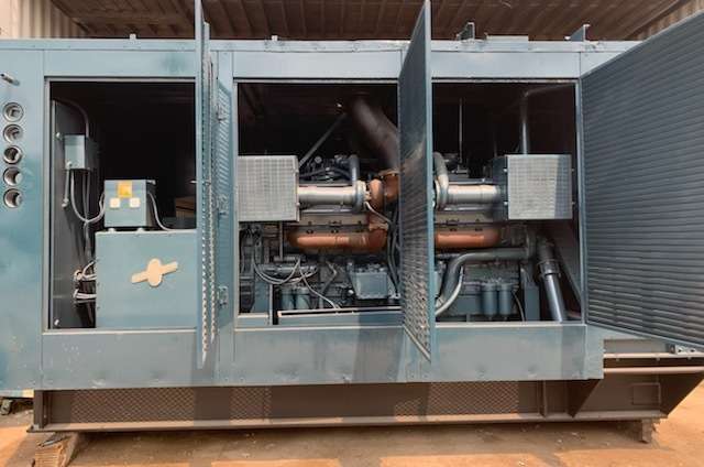 Low hours Stewart & Stevenson 1100KW Diesel Generator