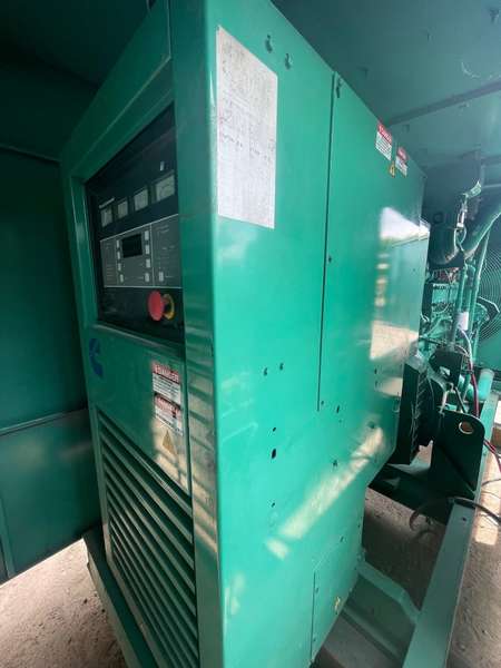 Like New Cummins GTA19 Gas Generator