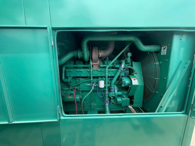 Like New Cummins GTA19 Gas Generator