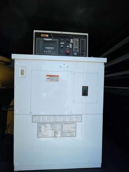 Low Hour Caterpillar XQ500-3456 Diesel Generator