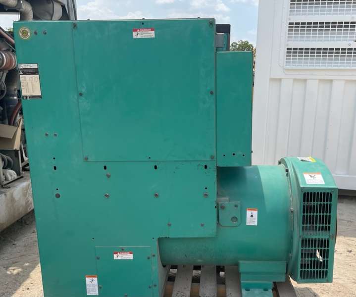 Like New Cummins Newage Stamford 300kW Generator End