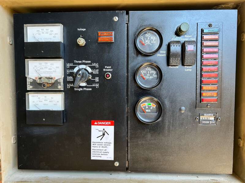 Low hours Cummins 125 KW Gas Generator