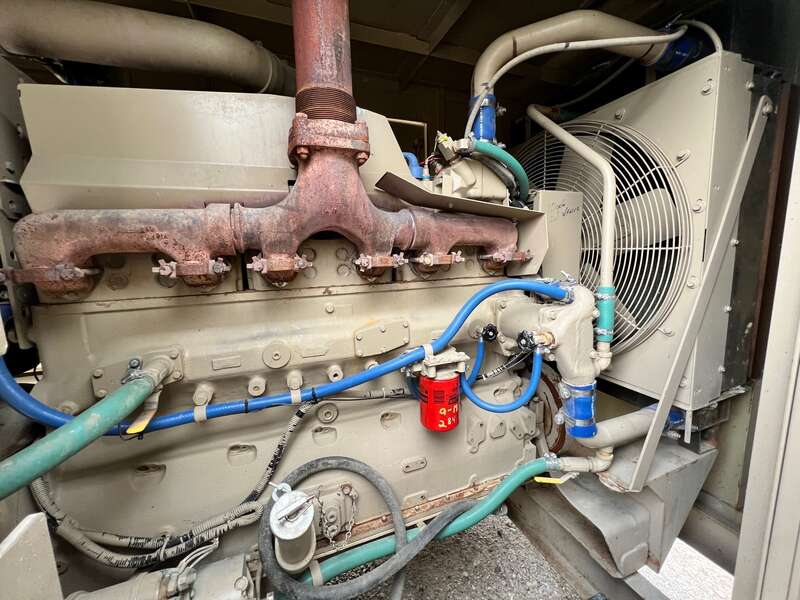 Low hours Cummins 125 KW Gas Generator