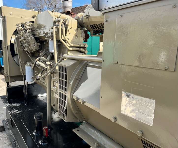 Used Cummins 200kW 6CTA Diesel Generator