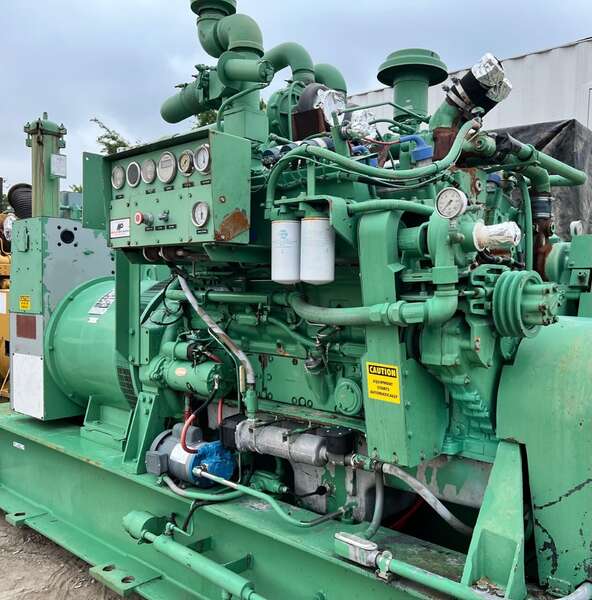 Low Hour Cummins GTA28 Gas Generator