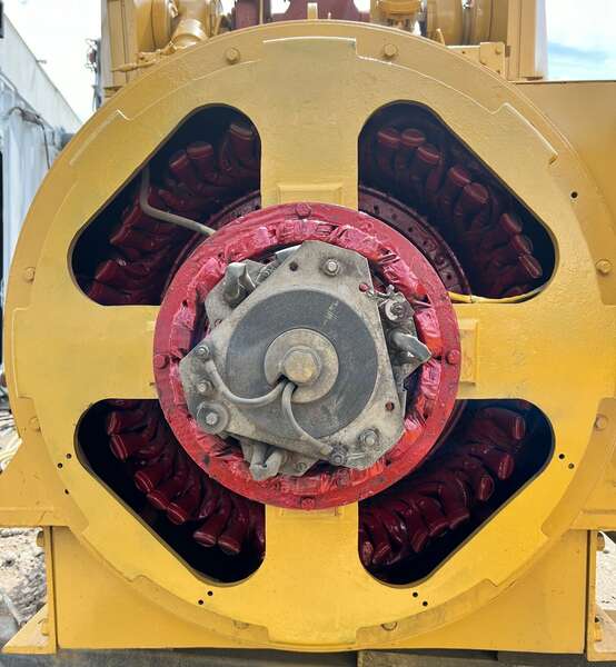 Used Caterpillar 650kW Gas Generator