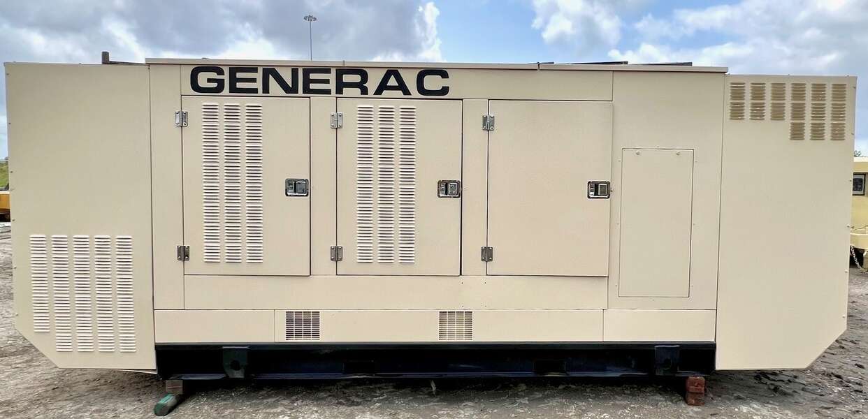 Used Generac SG300 Gas Generator