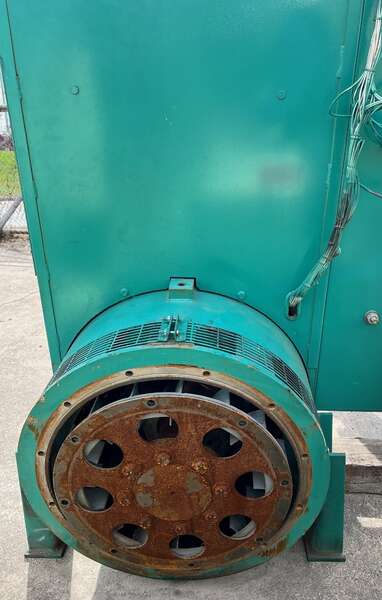 Used Onan 200kW Generator End